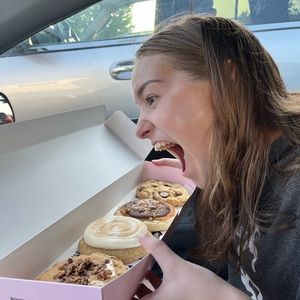 Meet your Posher, Polly